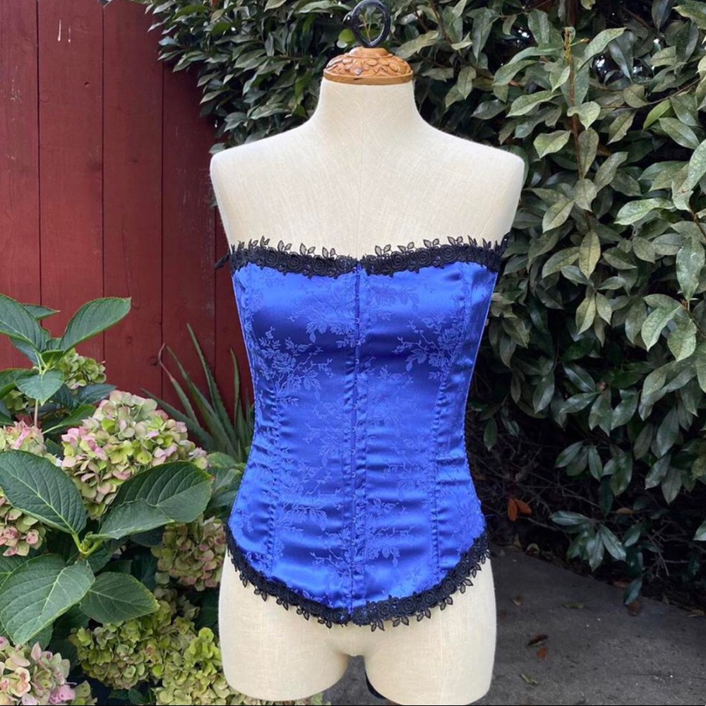 fredericks of hollywood corset